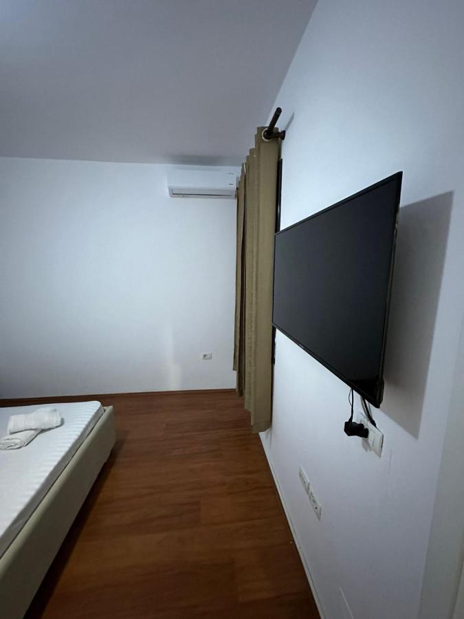 Elby Apartments Berat Bagian luar foto