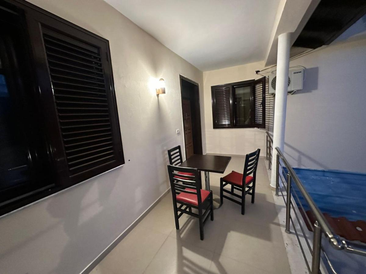 Elby Apartments Berat Bagian luar foto