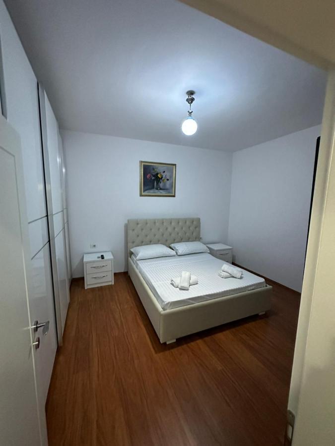 Elby Apartments Berat Bagian luar foto