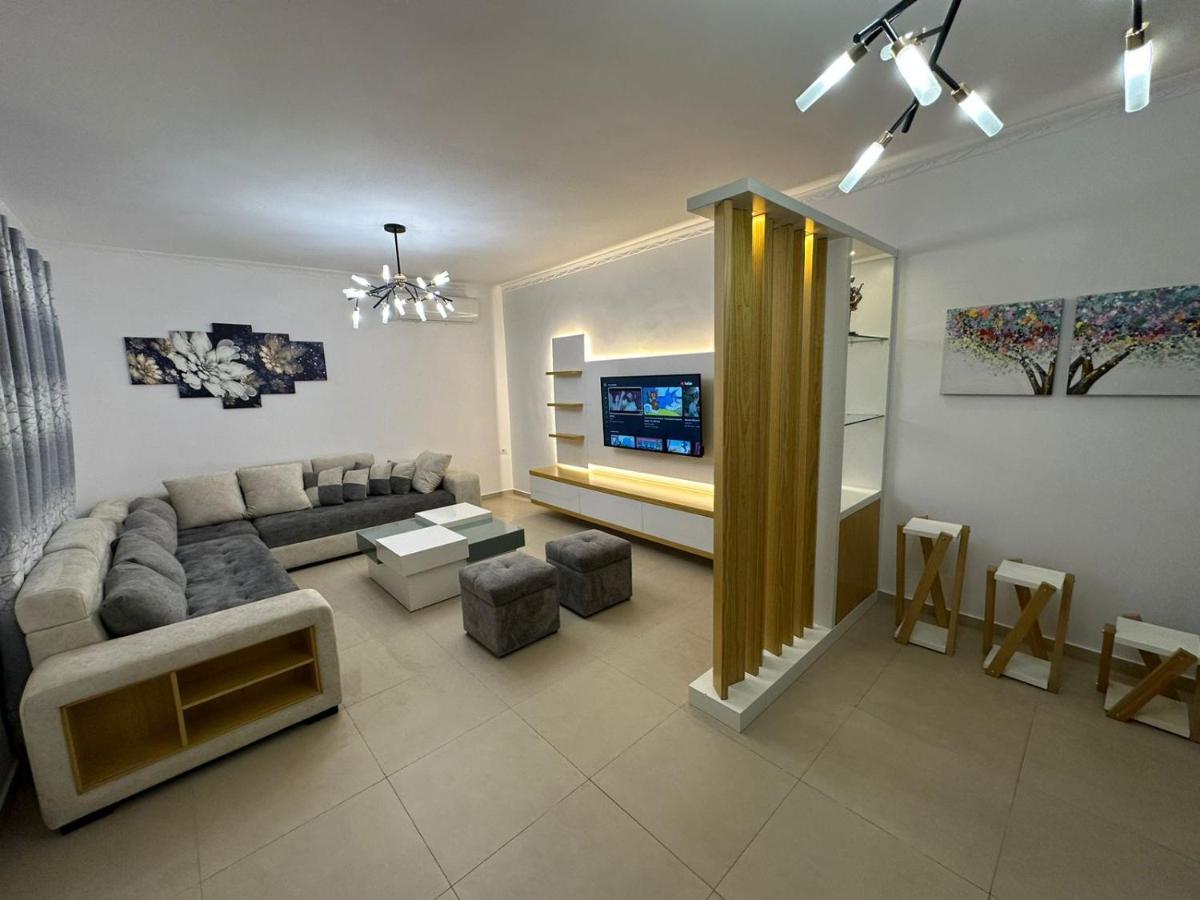 Elby Apartments Berat Bagian luar foto