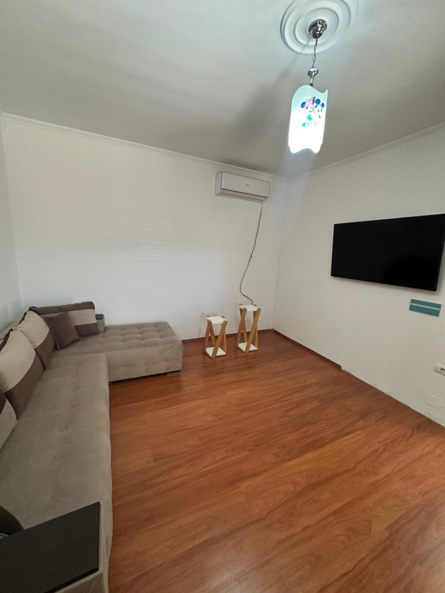 Elby Apartments Berat Bagian luar foto